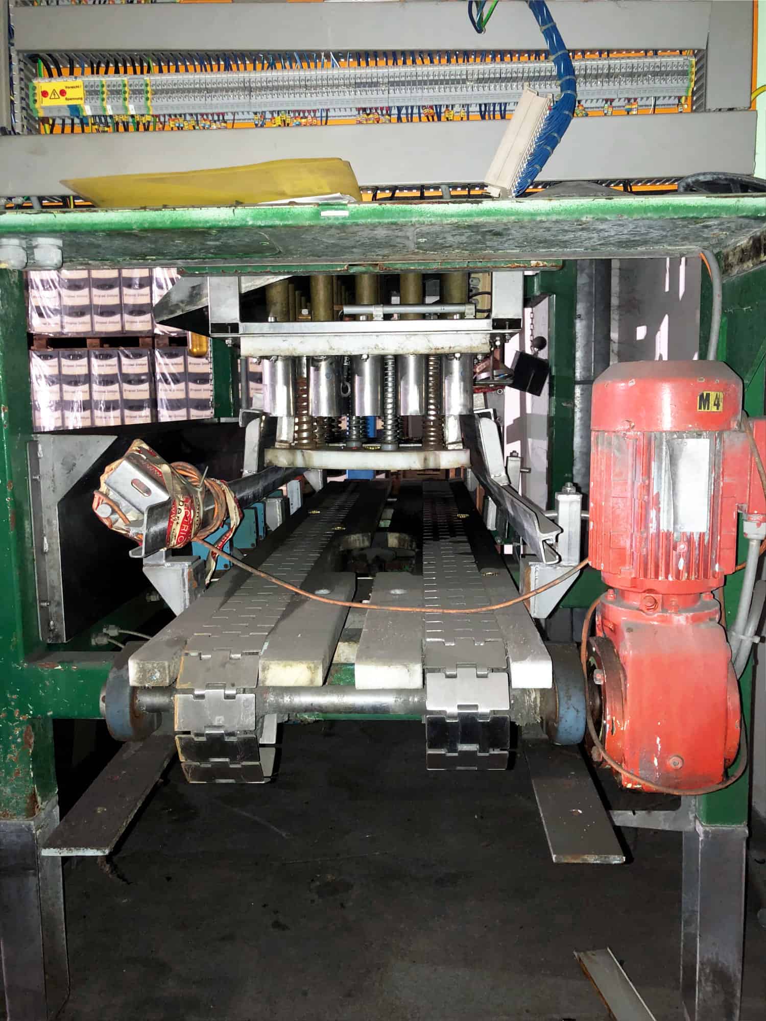 Pohled zboku of Rink KM 670/2K 