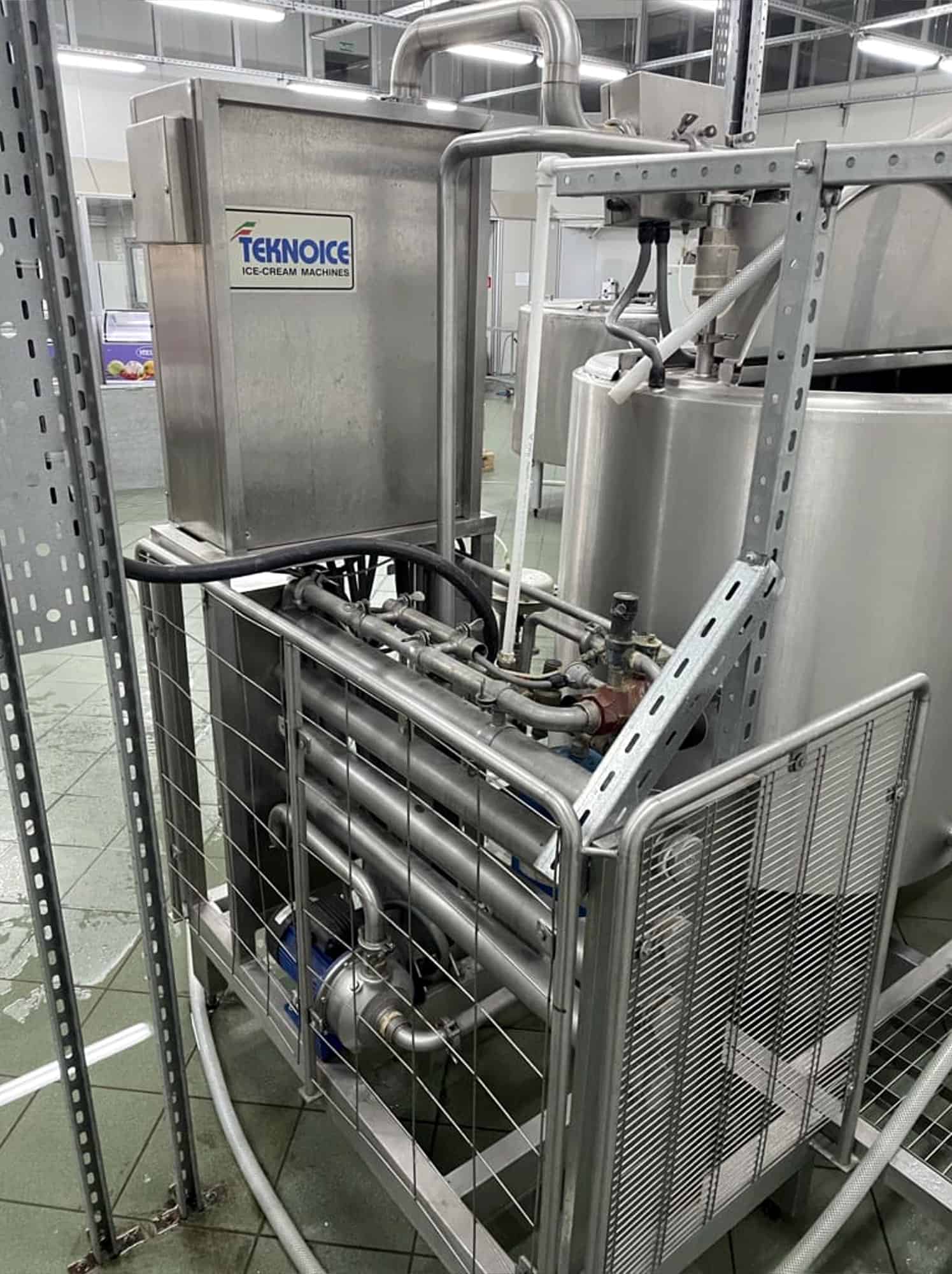 Pohled zboku of Teknoice HTST 600