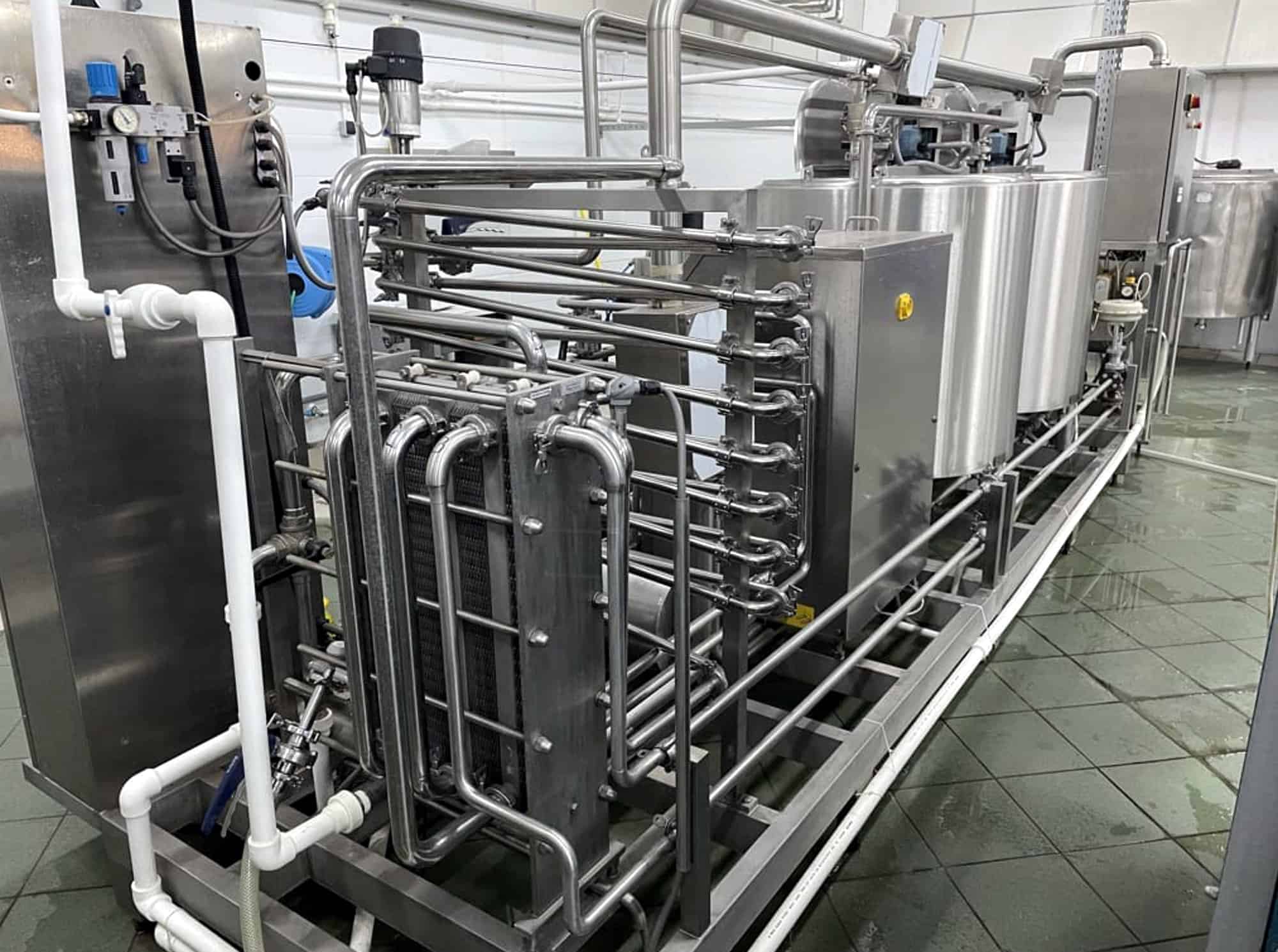 Pohled zprava of Teknoice HTST 600