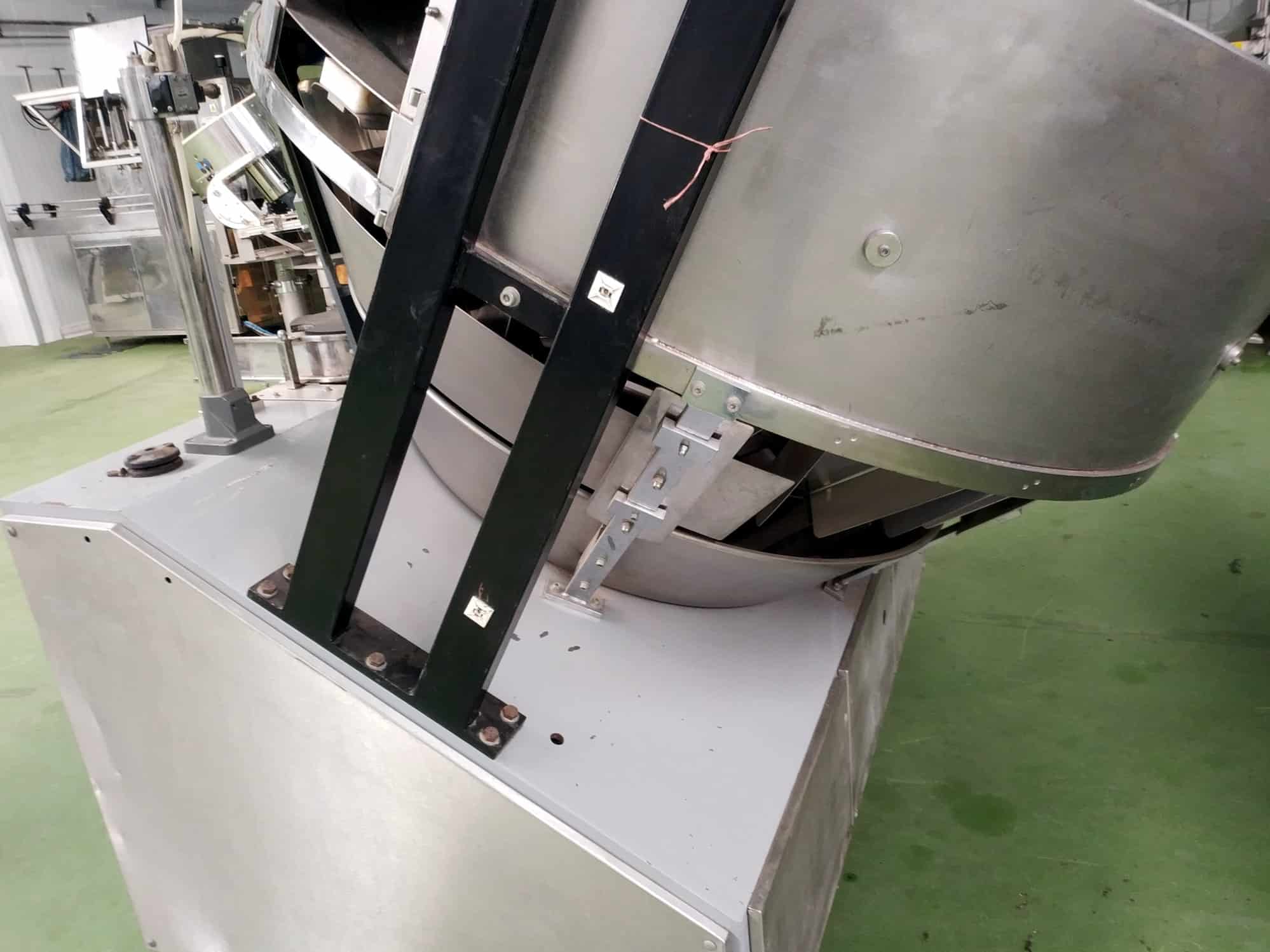 Detail modelu Ausere P17/14 